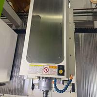 Centre d'usinage vertical CNC 5 axes d'occasion haute précision Hartford 5A-65E avec système Heidenhain