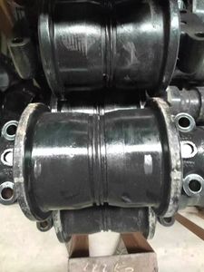 El proceso de tratamiento térmico de las ruedas locas de la mina VTR es más resistente al desgaste y presenta una nueva actualización de calidad - Product Image 4