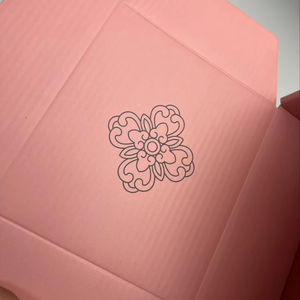 Boîtes d'expédition rouges personnalisées avec logo créatif <span class=keywords><strong>blanc</strong></span> pour emballages cadeaux et boîtes d'expédition pour emballages de vêtements - Product Image 6