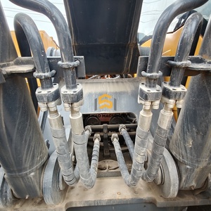 รถขุดตีนตะขาบฮุนได 225LC-9t นำเข้าจากเกาหลี คุณภาพสูง ทนทาน เหมาะสำหรับงานก่อสร้าง มือสอง - Product Image 4