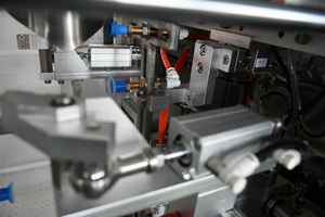 Macchina automatica <span class=keywords><strong>Multihead</strong></span> <span class=keywords><strong>Weigher</strong></span> surgelati per cubetti di ghiaccio e frutti di mare macchina prefatta macchina per imballare gamberetti cotti - Product Image 3