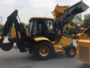 Tractor Agrícola XC870K a Precio Económico con Cargador Frontal y Retroexcavadora en Venta - Product Image 3