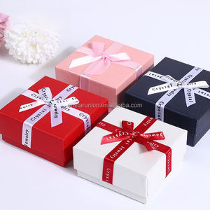 Дешевая оптовая продажа картонная коробка для ювелирных изделий с крышкой и основой, упаковка для ювелирных изделий на заказ, шкатулка с логотипом, коробка для ожерелий - Product Image 1