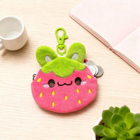 Dompet Koin Plush Custom OEM Grosir, Dompet Mini Lucu Desain Stroberi Kartun untuk Penyimpanan Koin Sehari-hari, Kantong Gantungan Kunci