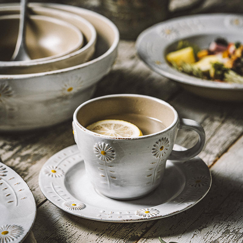 Solhui Embossed Small Daisy Ceramic Dinnerware All-season