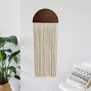 งานตกแต่งผนังแฮนด์เมดสไตล์โบโฮรูปพระจันทร์ครึ่งเสี้ยว งานถักมาคราเม่หลากสีสัน พร้อมงานศิลปะไม้ธรรมชาติสำหรับตกแต่งห้องนอนและห้องนั่งเล่น - Product Image 3