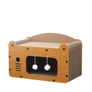 Villa pour chat classique de taille moyenne avec griffoir intégré, très grande, sans perte de poils, murale verticale en bois massif - Product Image 1