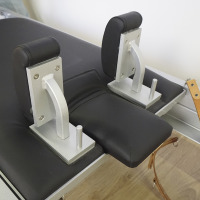 MJD Reformer de Pilates en aluminium standard, structure robuste en alliage, pour les lieux de fitness urbains et la mise en place standardisée à grande échelle