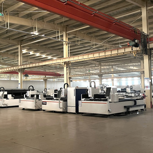 KIROC 1000W 2000w 3000w 4000w Metal paslanmaz çelik <span class=keywords><strong>Cnc</strong></span> Fiber lazer kesim makinesi - Product Image 5