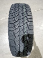 Nouveaux pneus en caoutchouc solide de conception sans chambre 265/65R17 31*10.5R15LT pour les pneus radiaux tout-terrain de voiture de tourisme de voitures