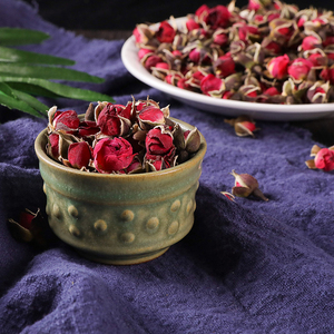Thé aux fleurs de rose Phnom Penh Premium Gold Edge pour l'éclaircissement de la peau - Product Image 6