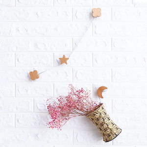 Ganchos de Pared Nórdicos de Madera Maciza con Forma de Estrella y Luna, Ganchos de Madera para Colgar sin Taladrar, Gancho Individual Disponible al por Mayor - Product Image 2
