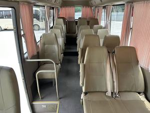 Autobús Usado Yu Tong EV Coaster Recién Llegado, Autobús de Segunda Mano en Venta, Autobús Eléctrico de Nueva Energía, Autobús Eléctrico Usado E7 con 20 Asientos para Pasajeros - Product Image 6