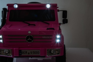 Auto Eléctrico Infantil Unimog U500 con Licencia Oficial para que los Niños Conduzcan - Product Image 5