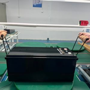 Batería LiFePo4 al por mayor 12V 24V 50Ah 100Ah 200Ah 300Ah Bluetooth IP65 impermeable de ciclos profundos batería solar recargable - Product Image 1