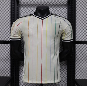 เสื้อฟุตบอลเหย้าและเยือนปี 2026/27 สำหรับนักเตะ/แฟนบอลชั้นนำ พร้อมหมายเลขและตราสัญลักษณ์ รองรับการปรับแต่งเสื้อทีม - Product Image 3