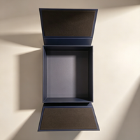 Boîte cadeau rigide bleu marine de luxe à double porte, boîte d'emballage personnalisée avec fermeture magnétique