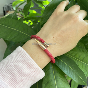 Bracelet en cuir véritable Odian Hot Luxury StingHD stingray pour homme, bracelet en acier inoxydable, bracelet en cuir fait main pour homme - Product Image 4