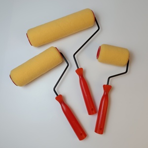Rouleau de peinture de Type de verrouillage à vis de 7 pouces tissu polyester de couleur pêche jaune avec poignée en PP de couleur rouge ensemble de pinceaux de rouleau de peinture - Product Image 3