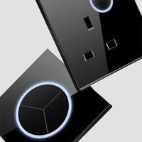 Prise murale universelle G12 noire standard britannique à 3 trous avec interrupteur à intensité variable, ports USB-A et USB-C, panneau en verre IP20, indicateur LED