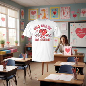 Camiseta de San Valentín para Maestros de Tercer Grado con la frase "Has Mi Corazón", Ideal para Promociones - Product Image 3
