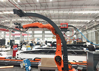 Robot de Soldadura de Vigas en H sin Necesidad de Enseñanza, 7 Ejes Articulados con Riel de 14m