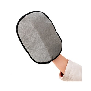Gants de toilettage pour animaux Amor Pet Hair Removal Gloves noir et jaune 24x16, brosse double face pour le toilettage des chats et des chiens - Product Image 3