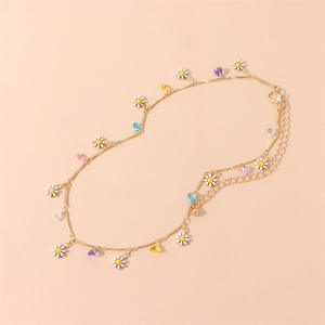 Collar de cadena para clavícula Daisy, colgante de flor de aleación de zinc dorado, joyería para uso diario para mujer XL002 - Product Image 4