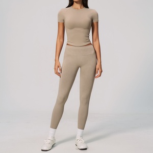 Ensemble de yoga sans couture 2 pièces : haut à manches longues col rond avec trous pour les pouces et leggings taille haute, tenue d'entraînement unie - Product Image 5