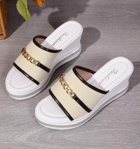 Sandali Estivi <span class=keywords><strong>con</strong></span> Zeppa, Moda Semplice e Leggera, <span class=keywords><strong>Ciabatte</strong></span> da Donna <span class=keywords><strong>con</strong></span> Punta Aperta e <span class=keywords><strong>Catene</strong></span> - Product Image 4