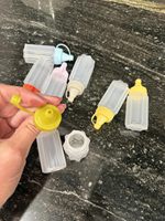 Mini distributeur de 30 ml pour bouteille de sirop à presser, idéal pour le miel, la mayonnaise, les sauces, les vinaigrettes – Ouverture large pour camping et voyage