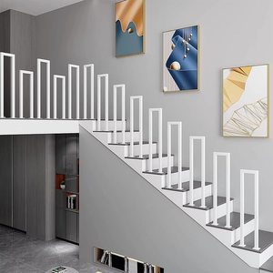 Rampe d'escalier en métal en forme de U avec installation en kit, couleur personnalisée pour les mezzanines et les balcons - Product Image 1