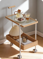 Petit chariot à thé pour la maison ou le bureau, table à thé mobile en bambou avec plateau en verre et roues en bambou et rotin