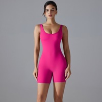 Ensembles de yoga OEM Vêtements de sport ajustés pour embellir le dos Combinaison de sport confortable pour la salle de sport à haute élasticité Short écologique en nylon 100%