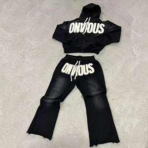 Ensemble de survêtement deux pièces pour homme, personnalisé OEM, en molleton épais, avec pantalon de survêtement à patch brodé effet vieilli et sweat à capuche à strass délavé à l'acide - Product Image 1