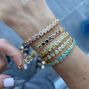 Braccialetti Elastici alla Moda con Cuori Colorati Arcobaleno, Gioielli con Zirconi Cubici, Catena Tennis Luccicante, Ideali per la Spiaggia - Product Image 1