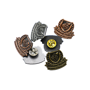 เข็มกลัดติดเสื้อแบบกำหนดเอง พิมพ์ลาย UV สำหรับสมาคมเมสัน เข็มกลัดติดเสื้อแพทย์ เข็มกลัดเคลือบเงาแบบกำหนดเอง พร้อมโลโก้สำหรับชมรมและแผนกพิเศษ - Product Image 3