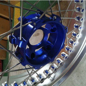 Ensemble de roues sans chambre à air pour <span class=keywords><strong>Honda</strong></span>, alliage anodisé professionnel CB <span class=keywords><strong>1100</strong></span> <span class=keywords><strong>EX</strong></span> frein à disque compatible - Product Image 6
