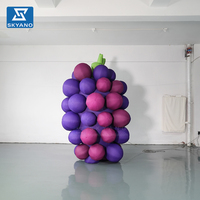 Modèle de raisin violet gonflable géant personnalisé pour la promotion agricole en plein air, la décoration d'événements agricoles