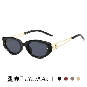 แว่นตา แว่นกันแดดทรงแคทอาย กรอบโลหะพลาสติกสีดำ UV400 แว่นกันแดดแฟชั่นสตรี - Product Image 5