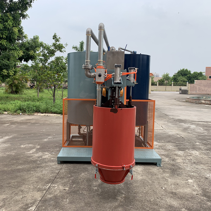 Prix ​​comp&eacute;titif avec une machine &agrave; mousse semi-automatique de haute qualit&eacute; &agrave; 2180 tr/min