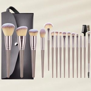 Chất lượng thấp-tự-thuộc sở hữu thương hiệu trang điểm bàn chải thiết lập tùy chỉnh chuyên nghiệp tổng hợp nylon tóc bàn chải phẳng cho Bút kẻ mắt - Product Image 1