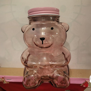 कस्टम जोड़ पत्र भालू आकार गुलाबी ग्लास पारदर्शी कॉफी कप कैंडी चीनी ग्लास जार टेडी भालू को लुग ढक्कन के पुआल के साथ आकार दिया गया - Product Image 6