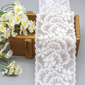 Viền ren trang trí mềm mại, đàn hồi, thiết kế mới, màu trắng, họa tiết hoa, dùng để trang trí đồ lót - Product Image 1