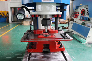 Q35Y-16 operaio idraulico del ferro con la punzonatura della lamiera e la tagliatrice - Product Image 2