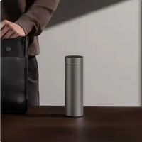 Mug de voyage isotherme en titane personnalisé de 500 ml avec couvercle, tasse à double paroi réutilisable et anti-fuite, garde les liquides chauds ou froids
