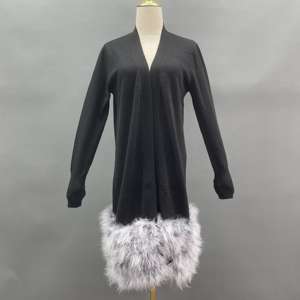 Cardigan lavorato a <span class=keywords><strong>maglia</strong></span> <span class=keywords><strong>con</strong></span> <span class=keywords><strong>piume</strong></span> in stile donna autunno manica lunga in fabbrica - Product Image 2