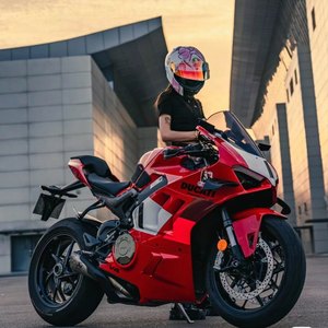 Moto sportive <span class=keywords><strong>Kawasaki</strong></span> Small Ninja 250cc DLS400-2D Horizon V6 d'occasion <span class=keywords><strong>H2r</strong></span> Daniel Locomotive 180Km/h - Product Image 1