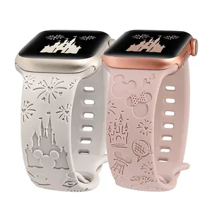 Tali silikon ukiran Laser untuk iwatch seri 8 7 6 se 5 4 3 tali jam Apple silikon ukir timbul kastil Disney