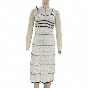 <span class=keywords><strong>Robe</strong></span> <span class=keywords><strong>longue</strong></span> en tricot de Style décontracté pour femmes saison d'<span class=keywords><strong>été</strong></span> Patchwork maille creuse fines bretelles femmes <span class=keywords><strong>robe</strong></span> pull - Product Image 2